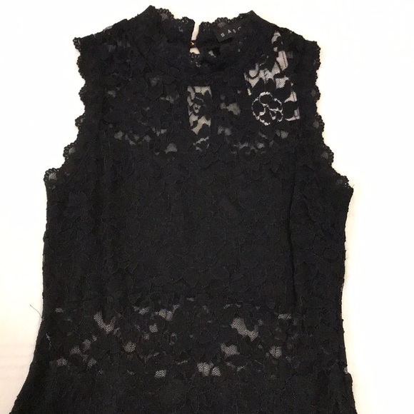 Sexy, lace dress. - Picture 2 of 4